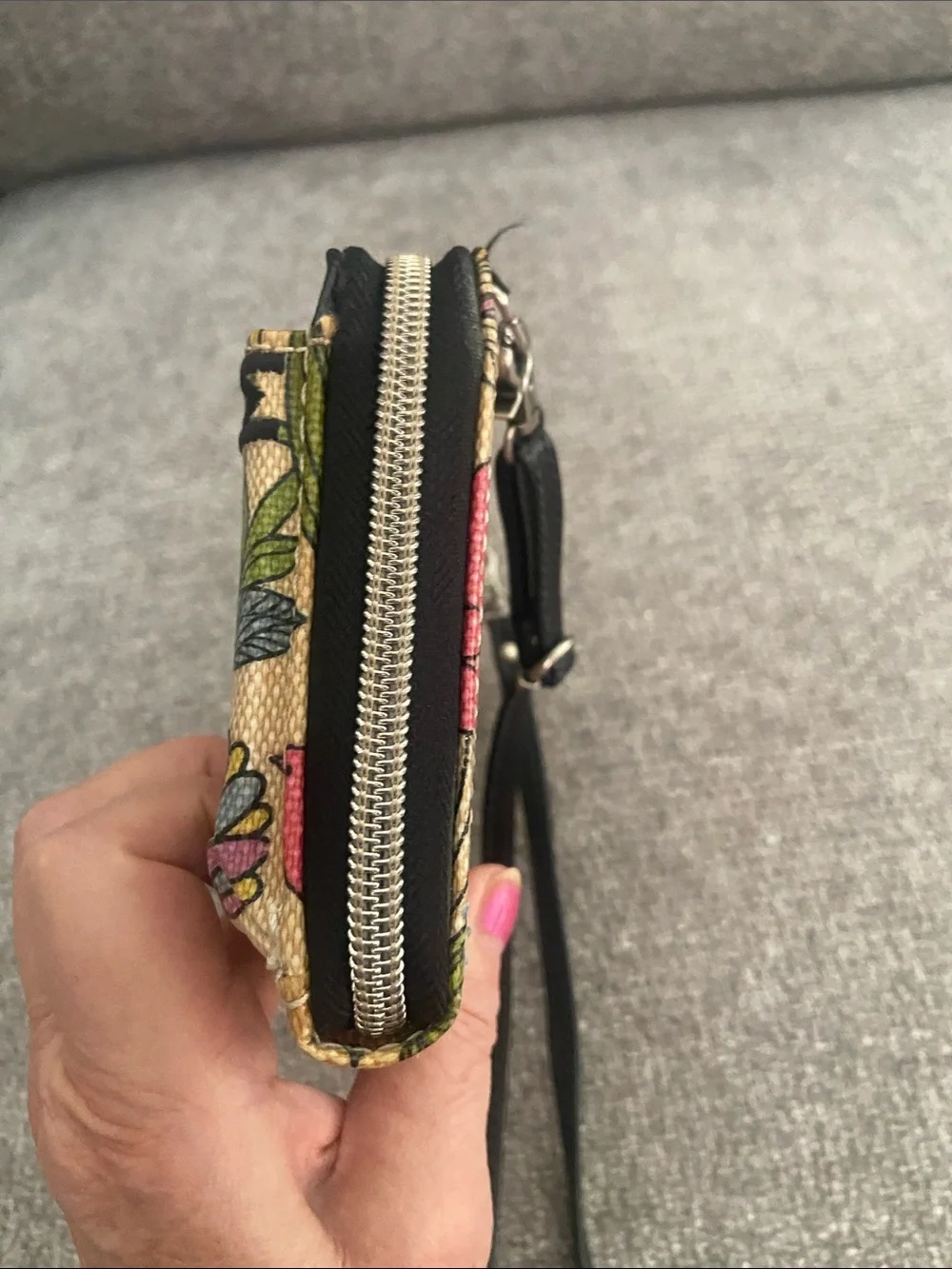 Sakroots Floral Crossbody Wallet - Cream, Pink, Yellow, Green